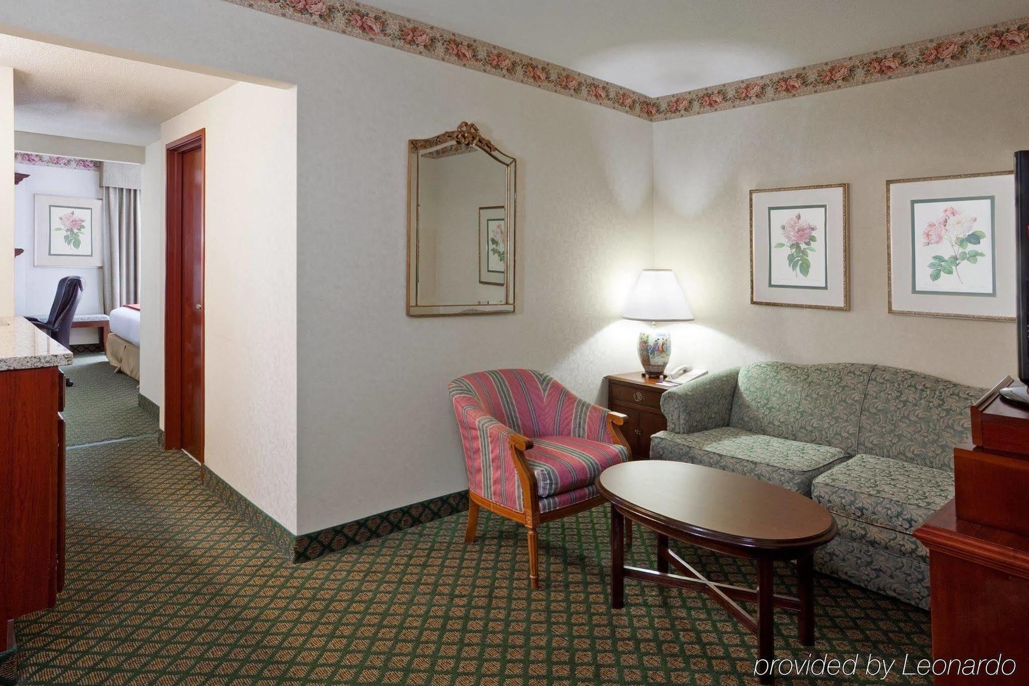 Comfort Inn & Suites Allen Park/Dearborn Szoba fotó